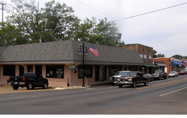 Lynn's Barber Shop, East Oak Street, Jena, Louisiana